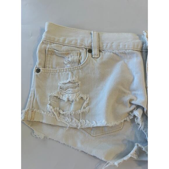 Abercrombie & Fitch White Denim Low Rise Cut-Off Shorts Distressed Womens Size 4 - Picture 5 of 12
